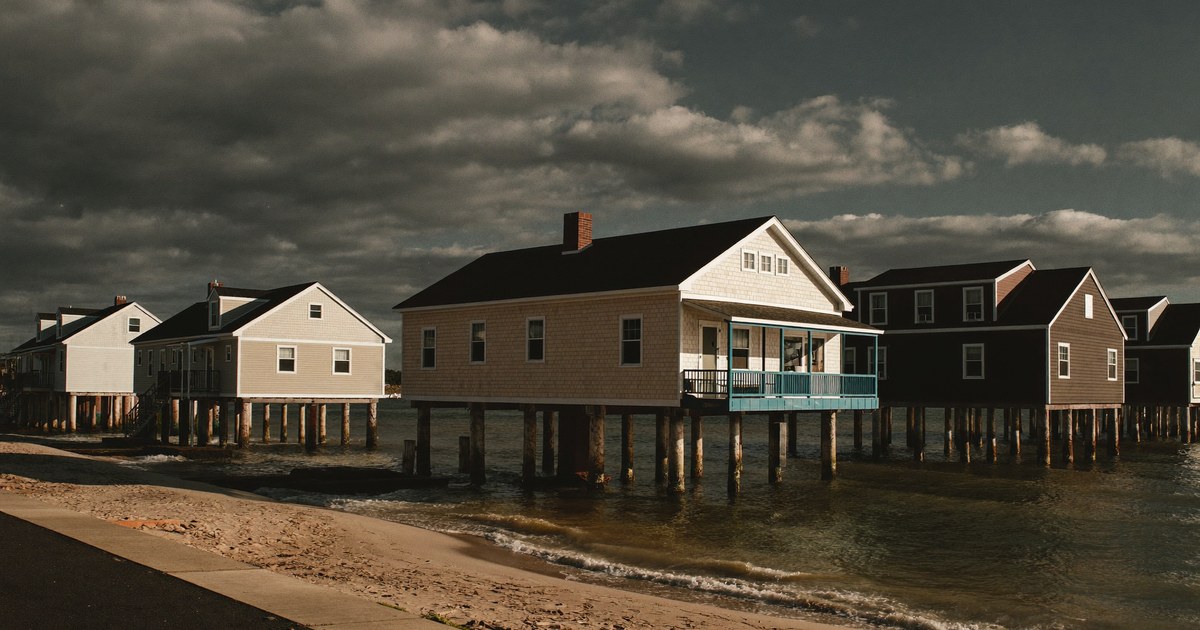 A Jersey Shore rental streetscape with coastal flood exposure